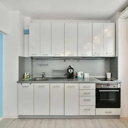 Апартаменты Gem For 2 Next To